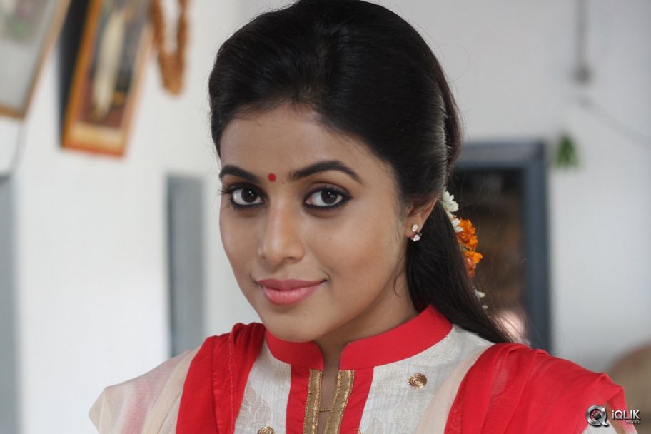 Jayammu Nischayammu Raa